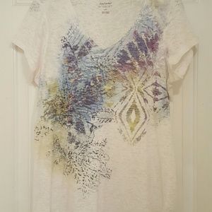 Daisy Fuentes very neck shirt