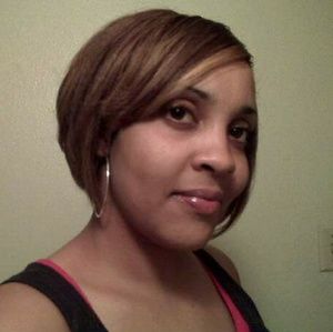 Meet your Posher, Aisha