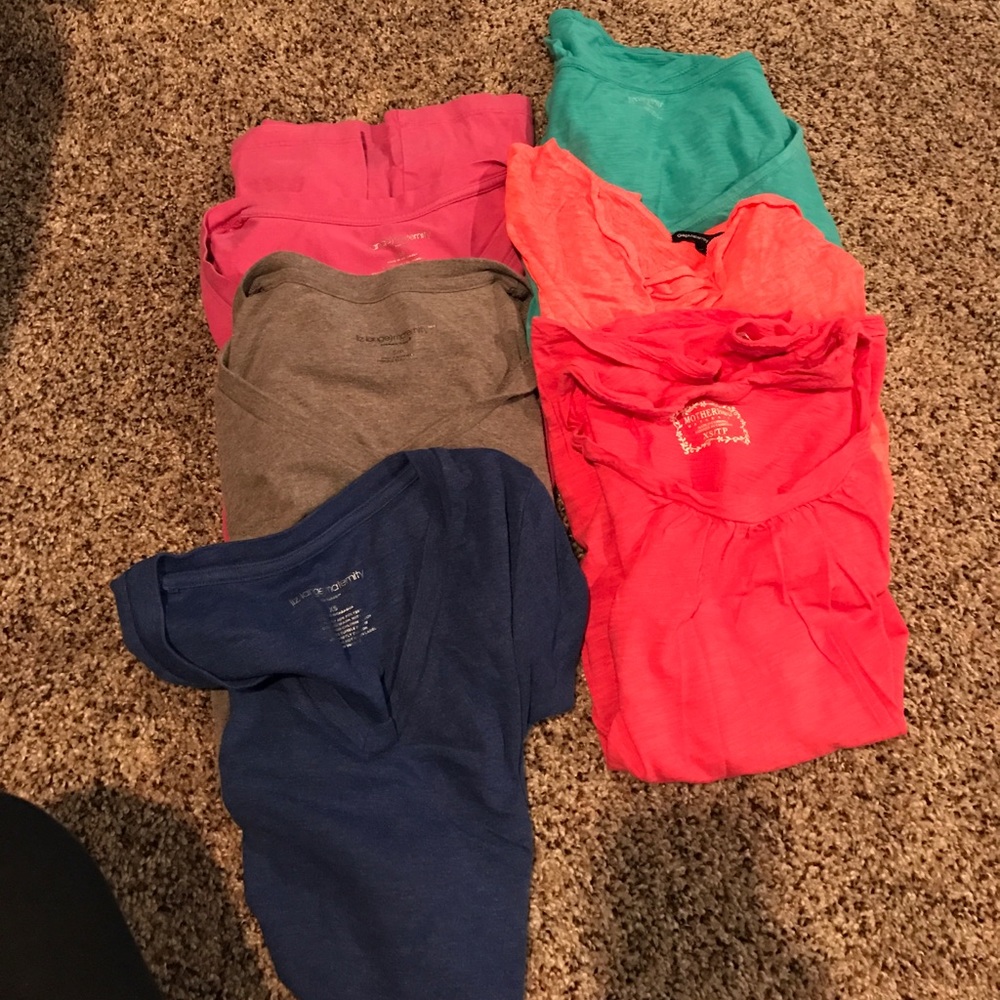 Short sleeve maternity tops