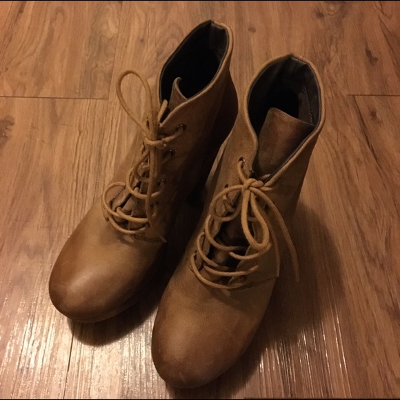 Steve Madden Booties "REASONABLE OFFERS" - Picture 6 of 6