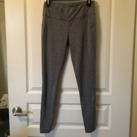 Gray athletic leggings - Picture 1 of 3
