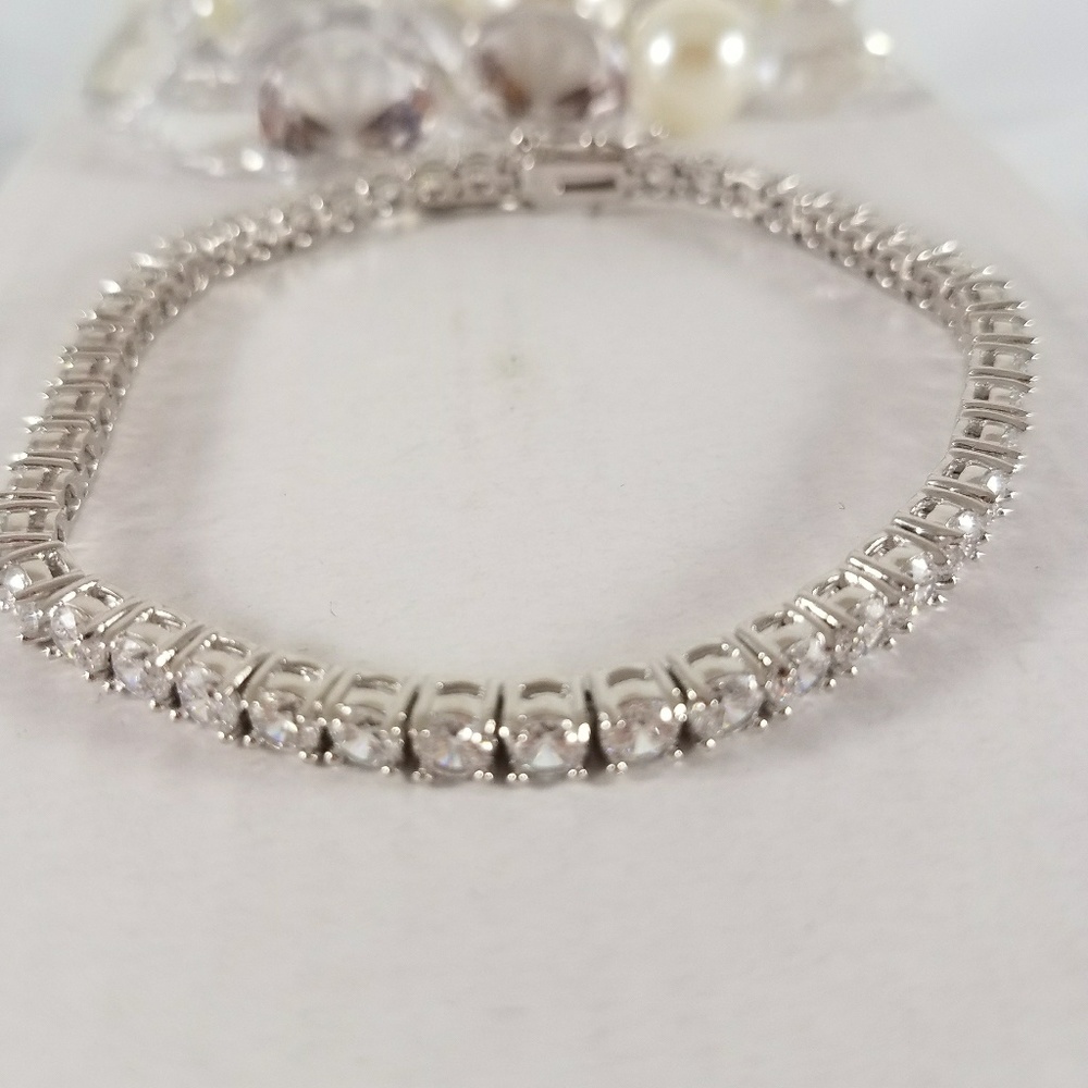 Tennis Bracelet 14k gold plated 4mm 8 inches - Picture 8 of 13