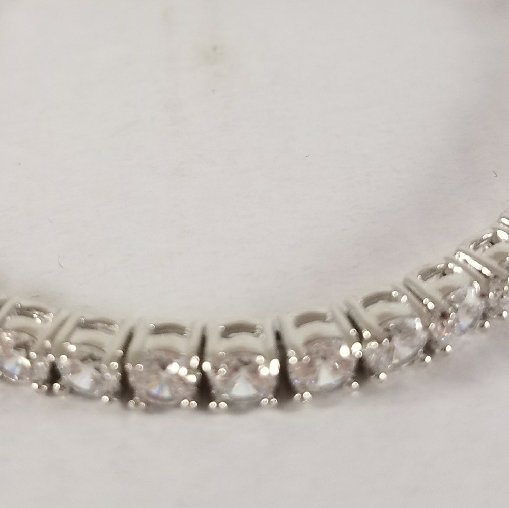 Tennis Bracelet 14k gold plated 4mm 8 inches - Picture 9 of 13
