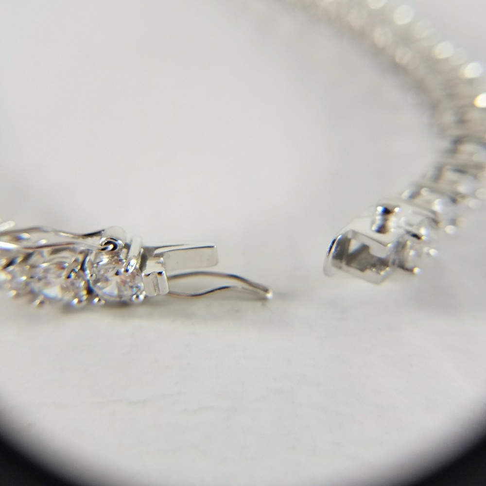 Tennis Bracelet 14k gold plated 4mm 8 inches - Picture 11 of 13
