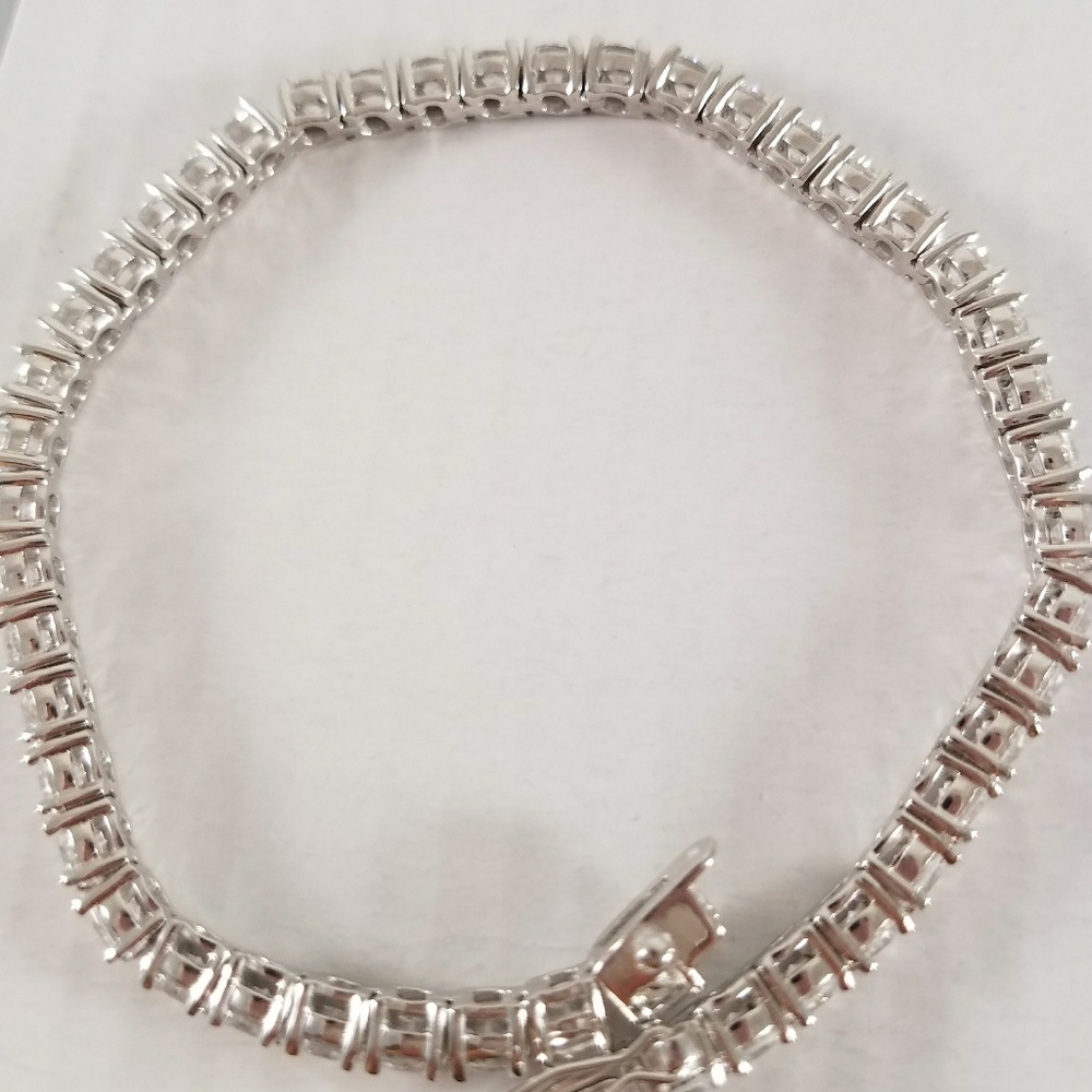 Tennis Bracelet 14k gold plated 4mm 8 inches - Picture 12 of 13