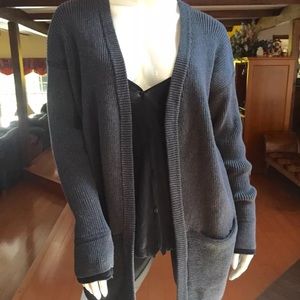 lululemon sweater dark grey Sz 4