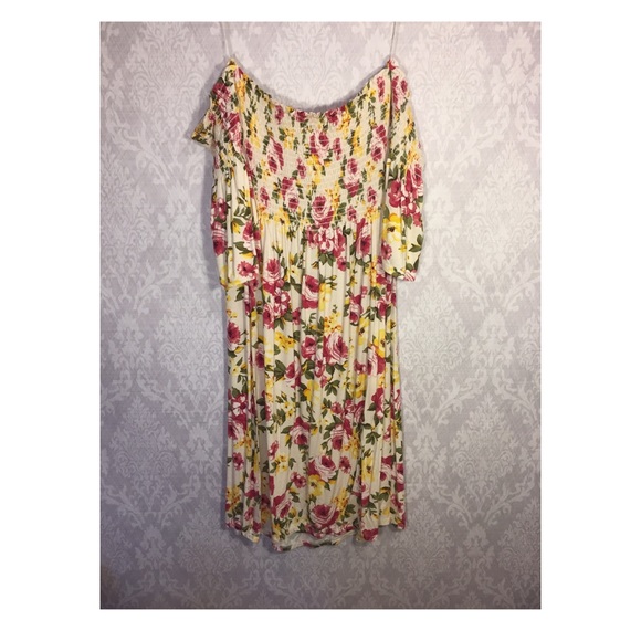 ▪️Comfy Ivory Floral Dress - Picture 6 of 6