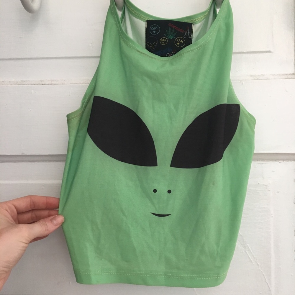 O-Mighty alien crop top