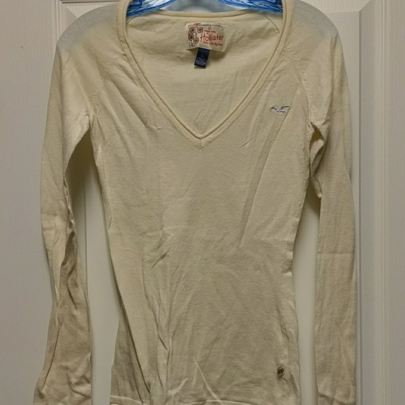 Hollister Long Sleeve Sweater - Picture 1 of 2