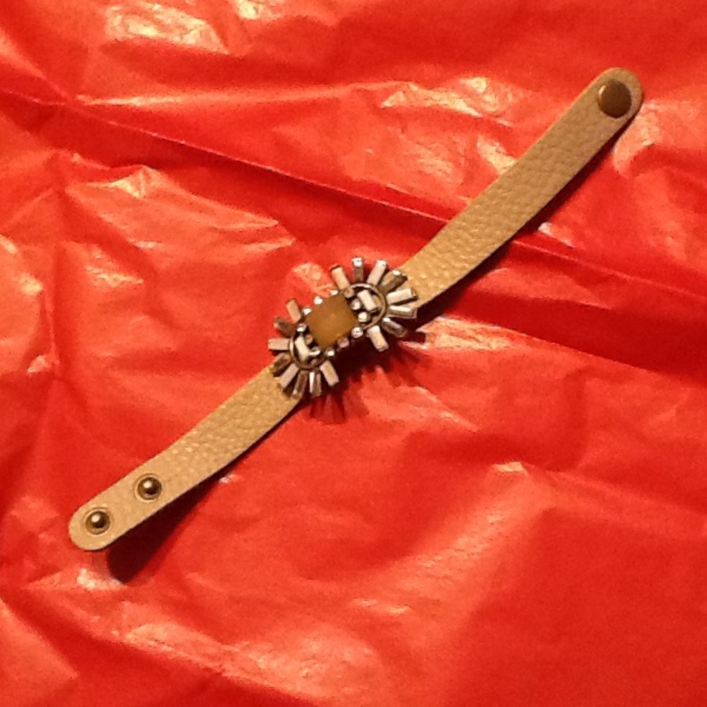 Bracelet