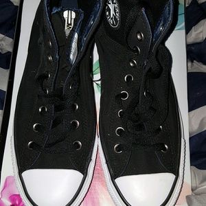 All Star Chuck Taylor Converse Hi Tops Shoes