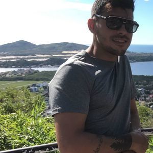 Meet your Posher, Hugo