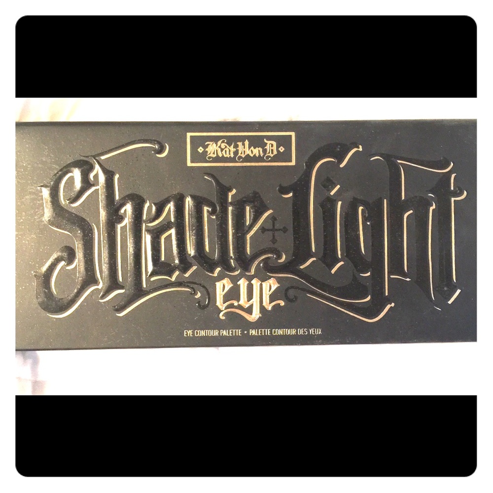 Kat Von D Shade and Light eye palette