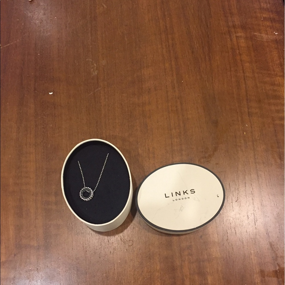 Links of London brand new necklace