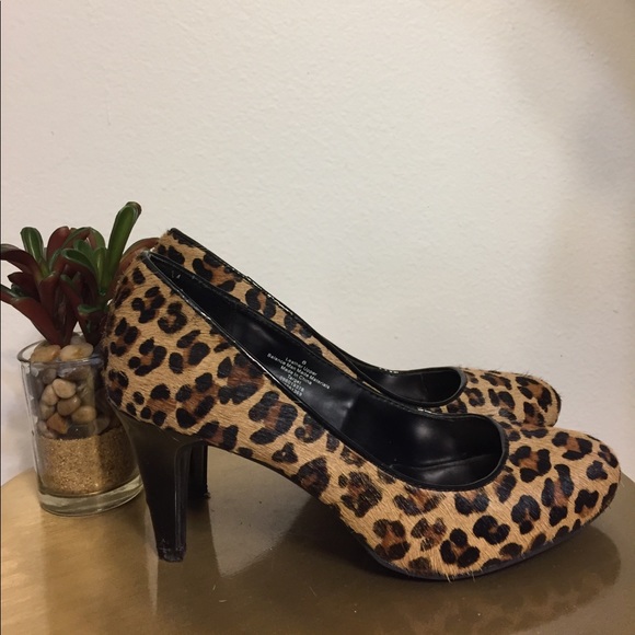 MERONA Cheetah Print Pump Heels - Picture 2 of 4