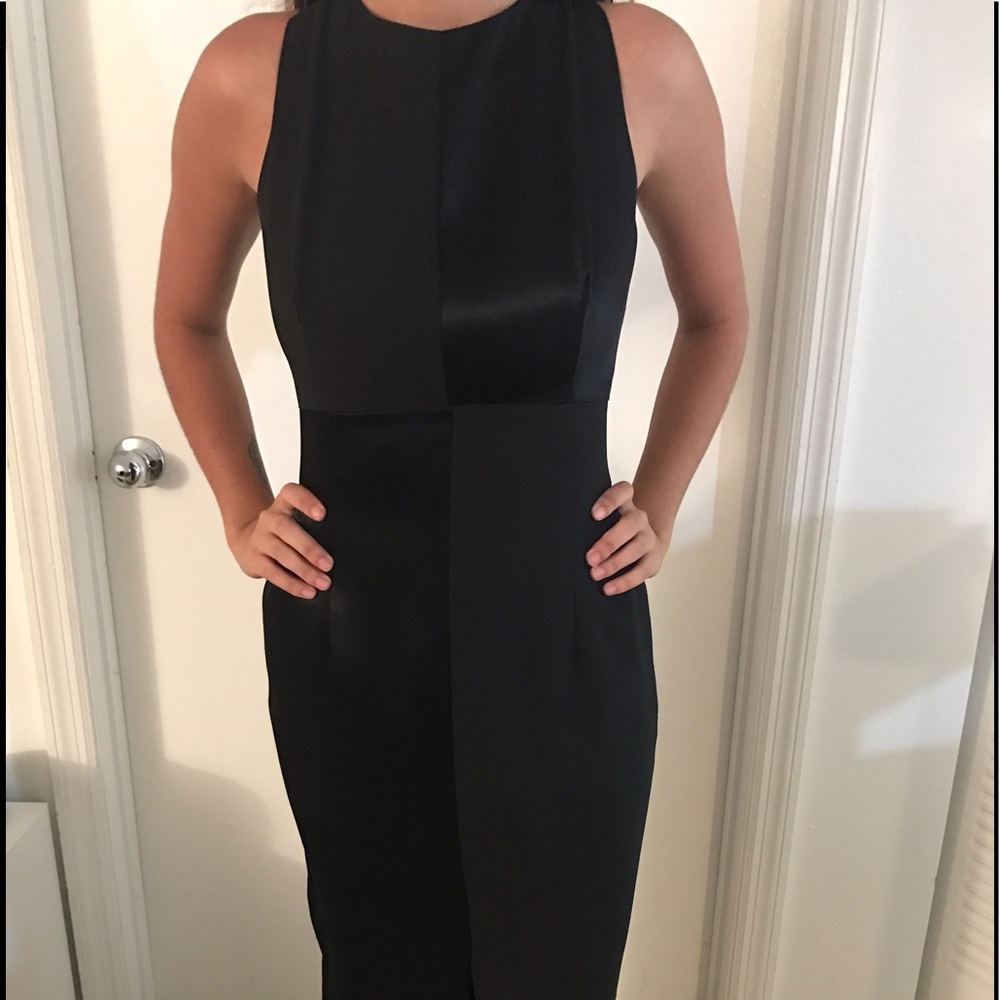 Ever Beauty black formal dress