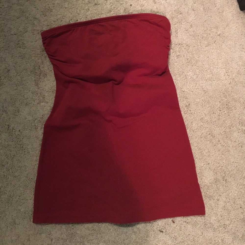 Maroon tube top