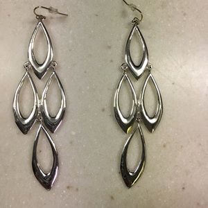 Inspired Sella and dot earrings .. Silver
