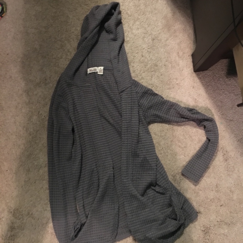 Grey cardigan with pockets and hood