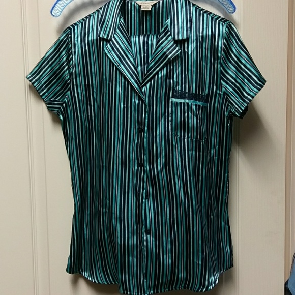 Liz Claiborne Pajama Set - Picture 1 of 1