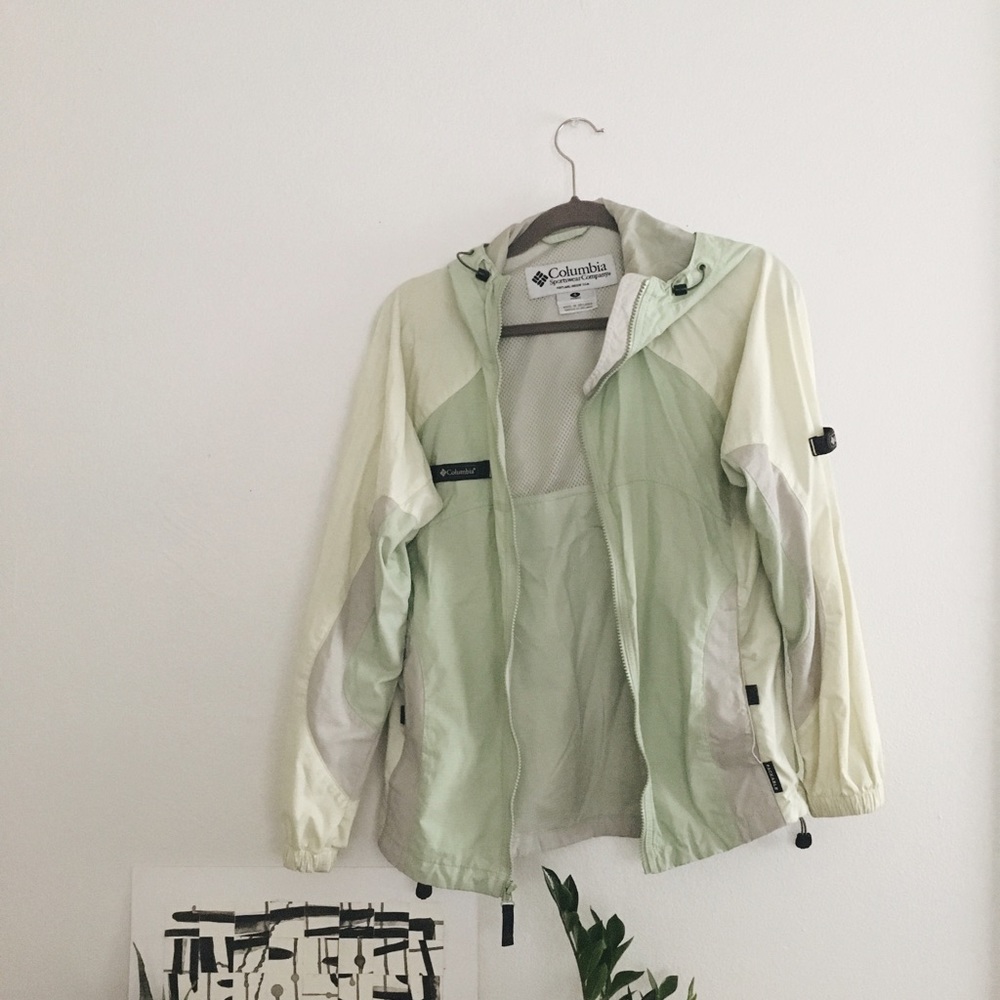 Columbia Windbreaker