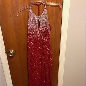 Selling this gorgeous prom dress, only worn once!