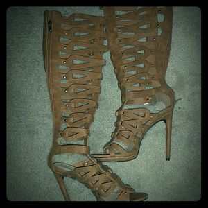 Gladiator caged knee heels