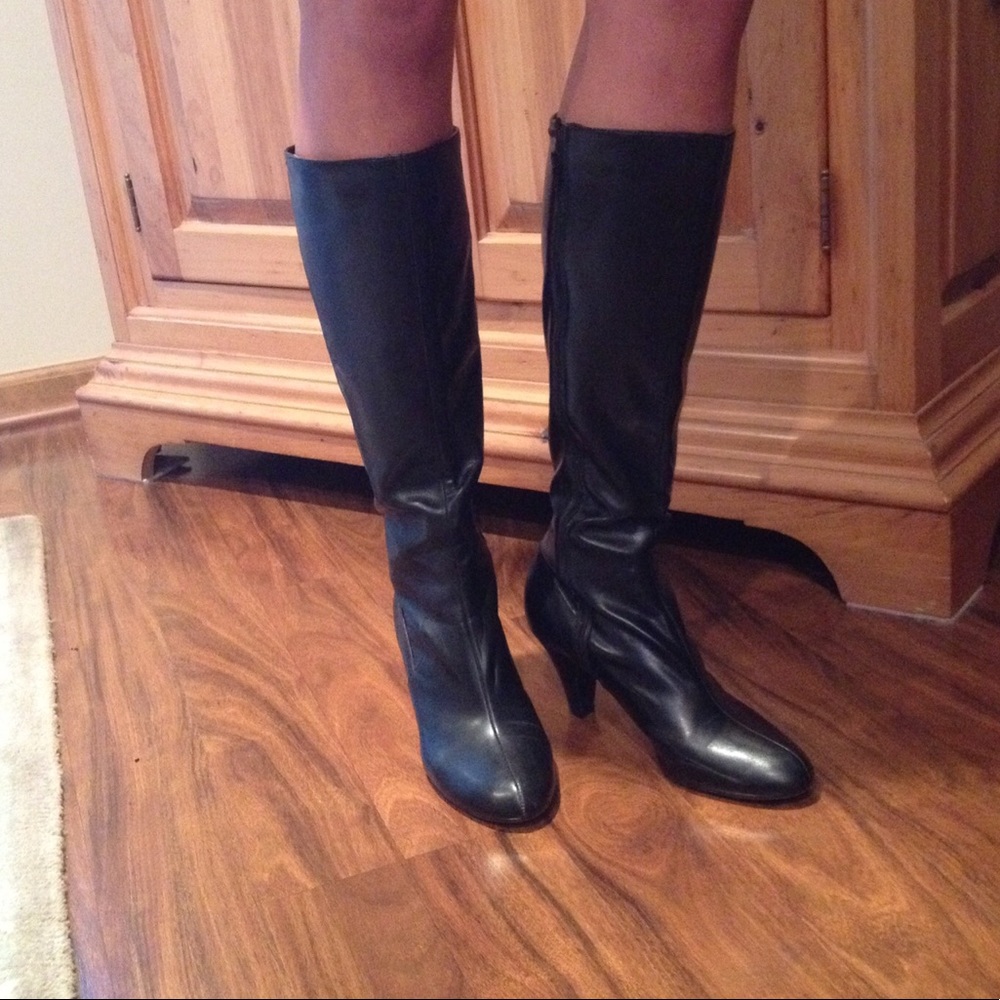 Calfskin leather boots