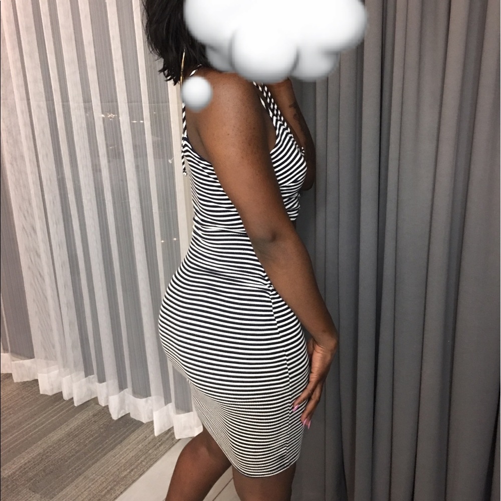 STRAPPY striped dress