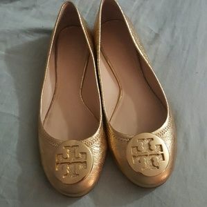 Tory Burch gold flats. EUC
