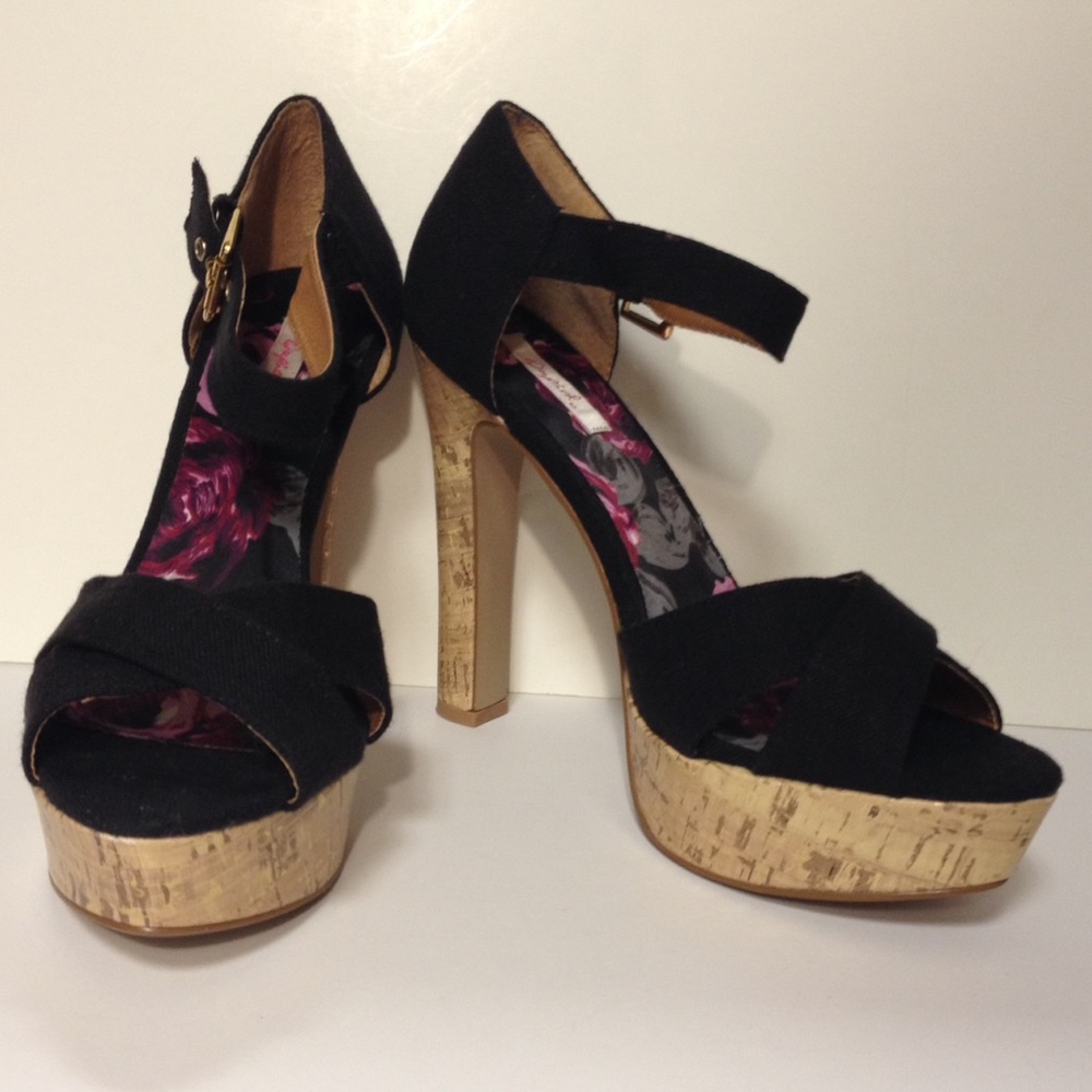 Qupid black open toe cork heels size 10
