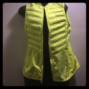 Nike vest for women