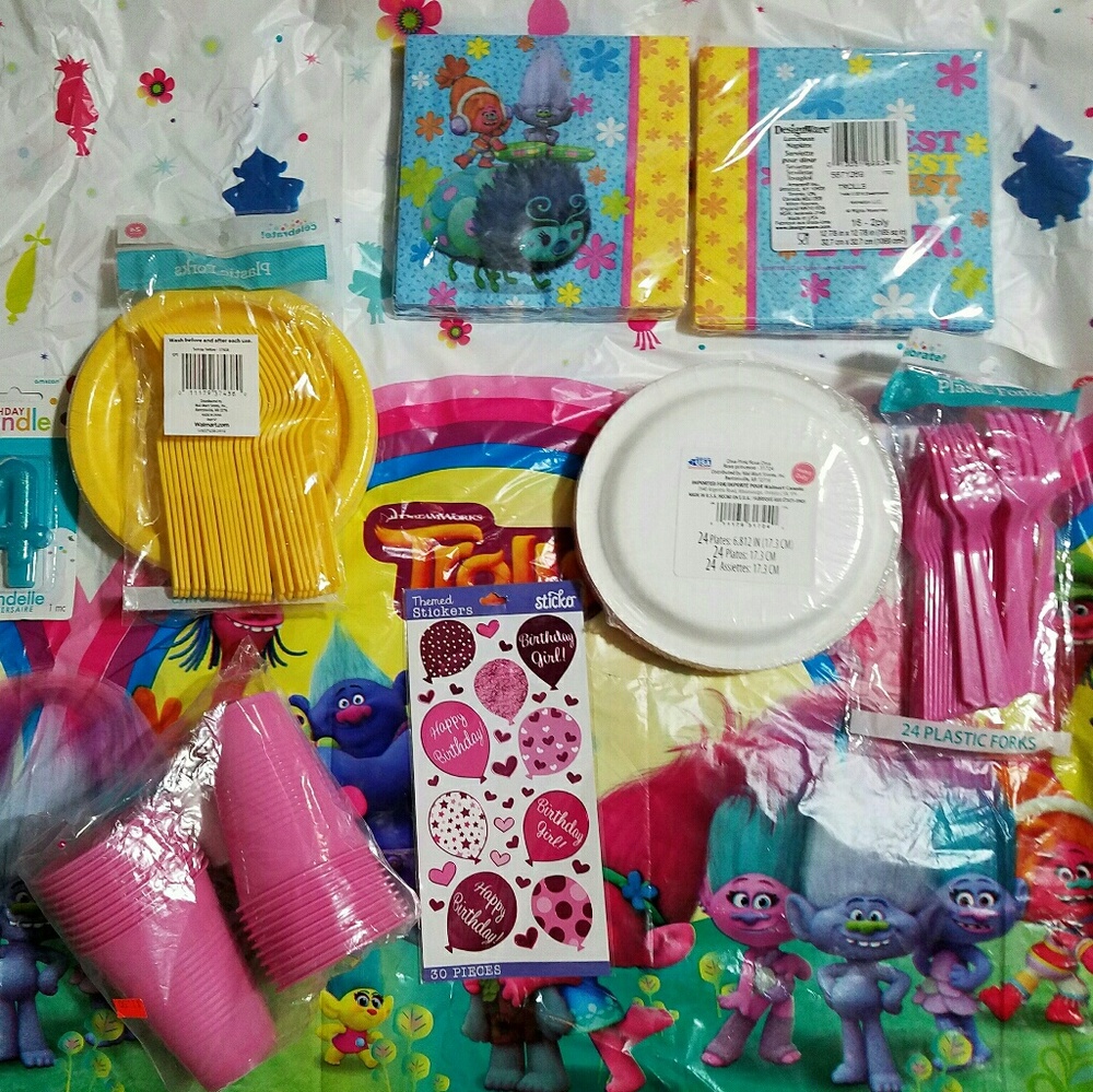 Trolls cheaper than stores party pack