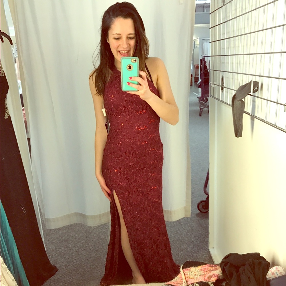 Beautiful brand new burgundy prom dress !