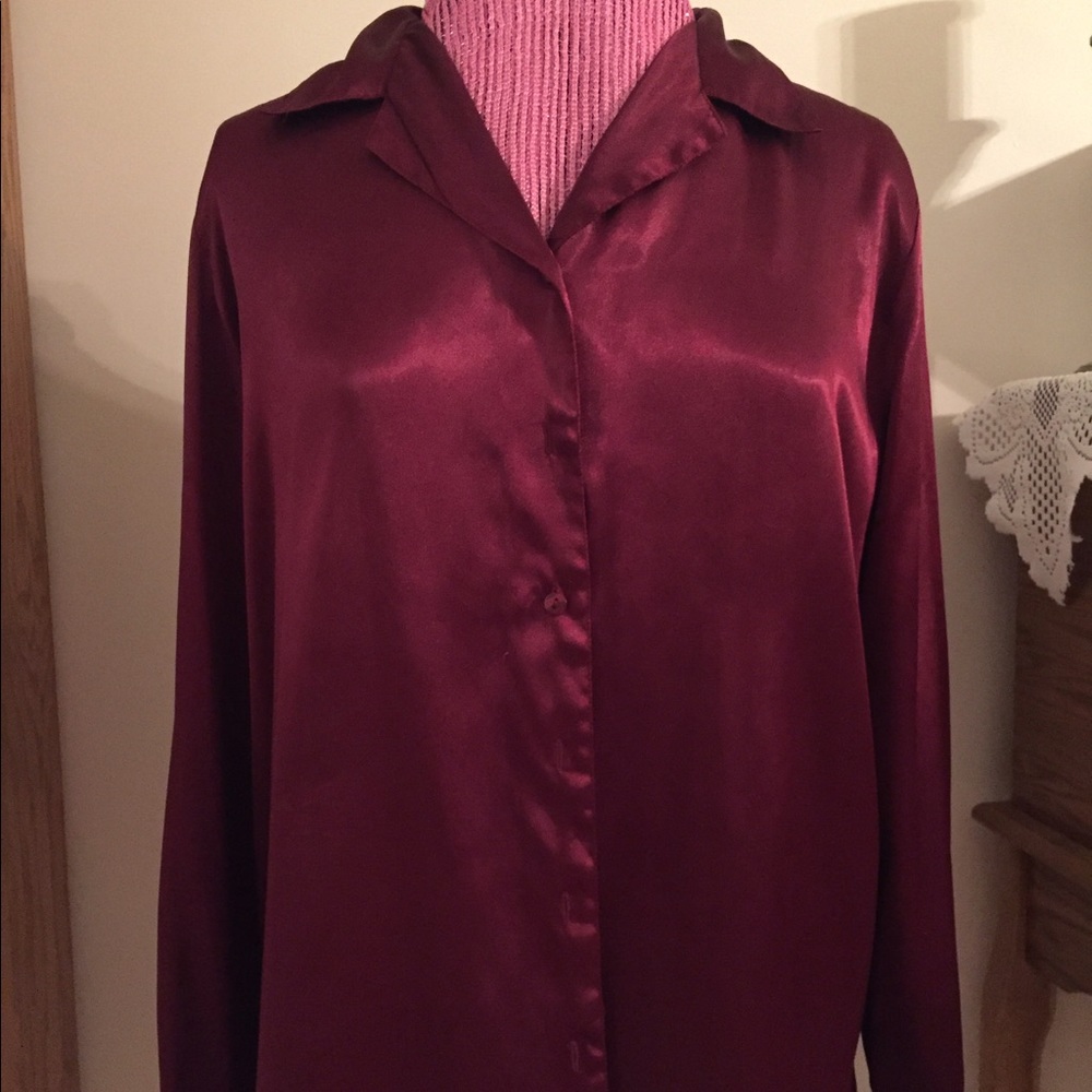 Ladies satiny long sleeve blouse