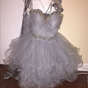 Formal dress / prom dress