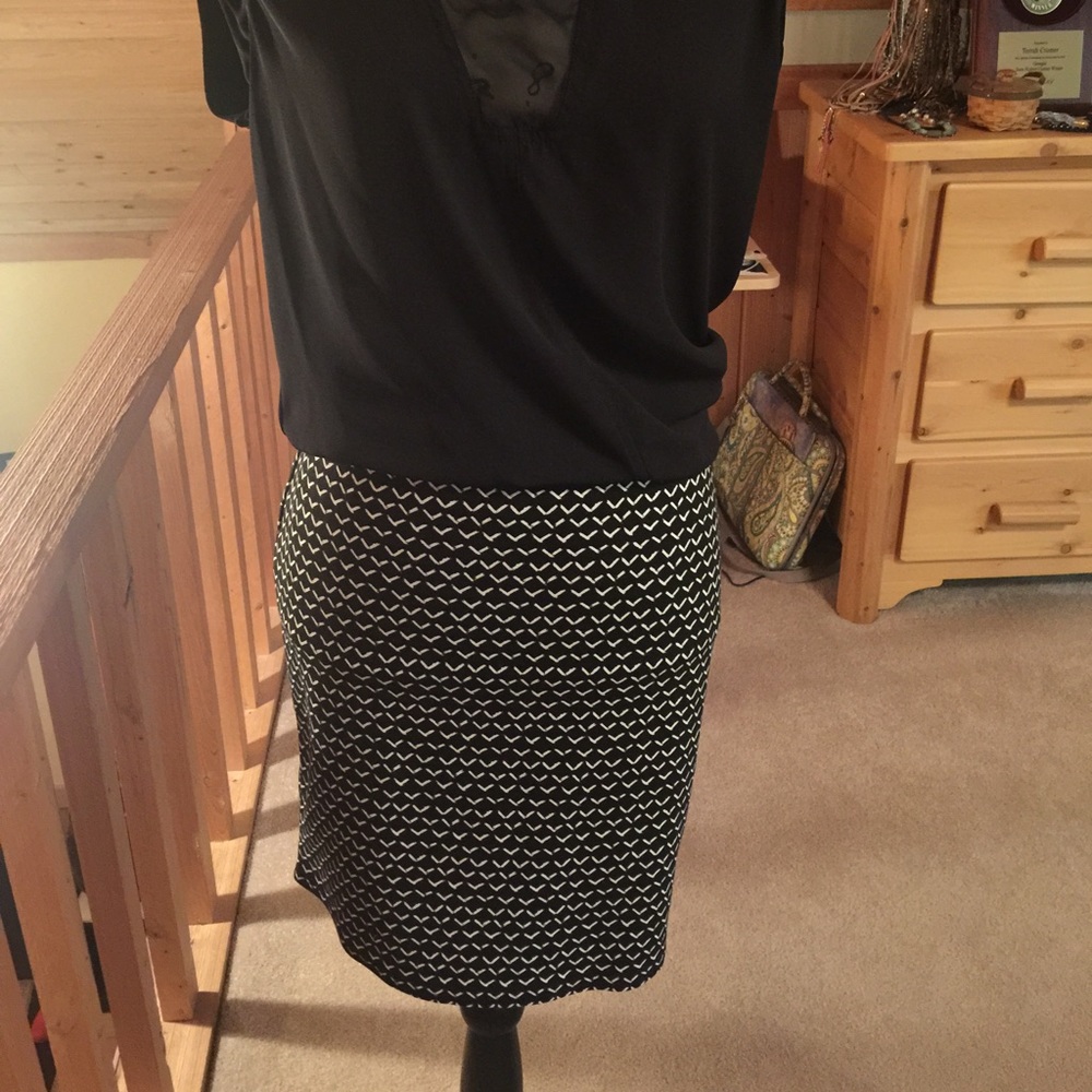 Loft SZ SMALL black/white skirt