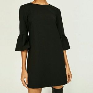 NWT Zara bell sleeve dress, size Large