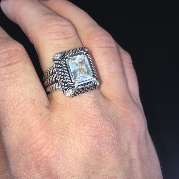 Ring - Picture 2 of 2