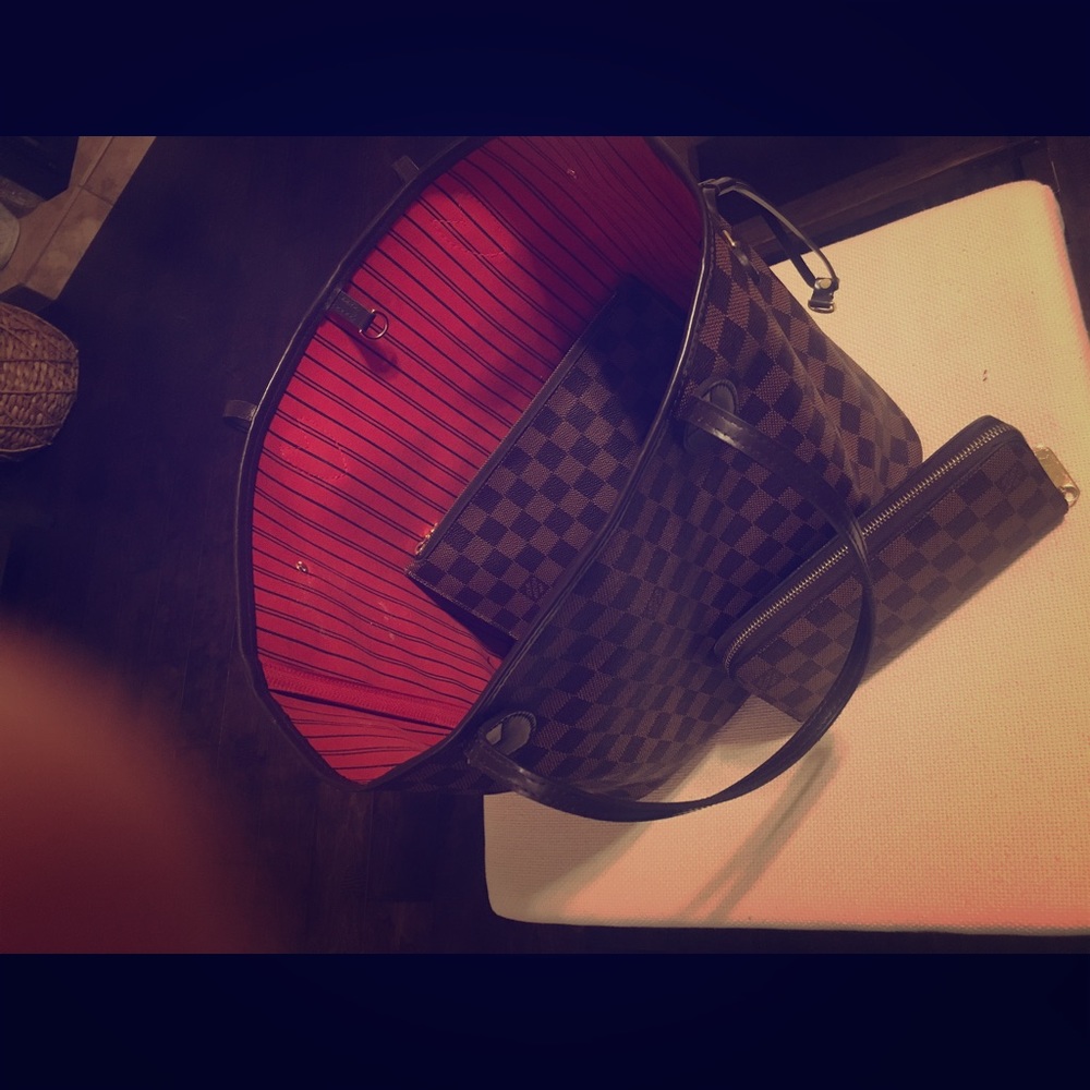 SOLD😍 Authentic Louis Vuitton Neverfull MM