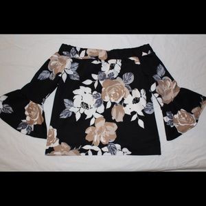 1HR PRICE DROP - BOOHOO Strapless Floral Print Top