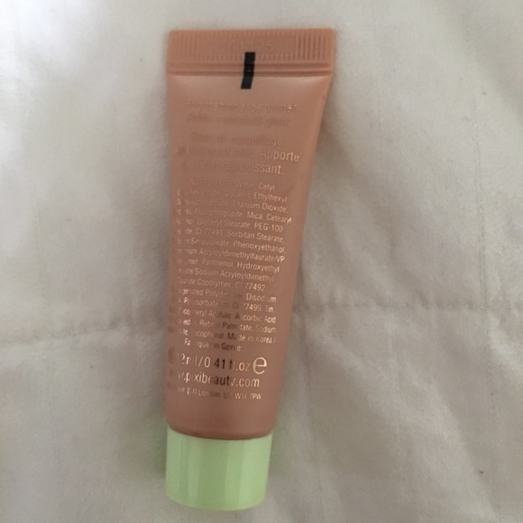 ✨PIXI PRIMER✨ - Picture 2 of 2