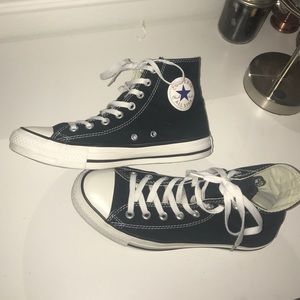 Black high top converse