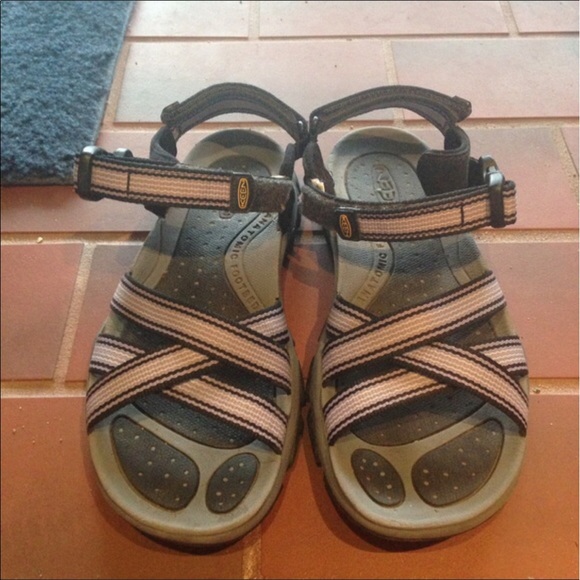 Keen Shoes - Keen. Excellent Cond. Waterproof