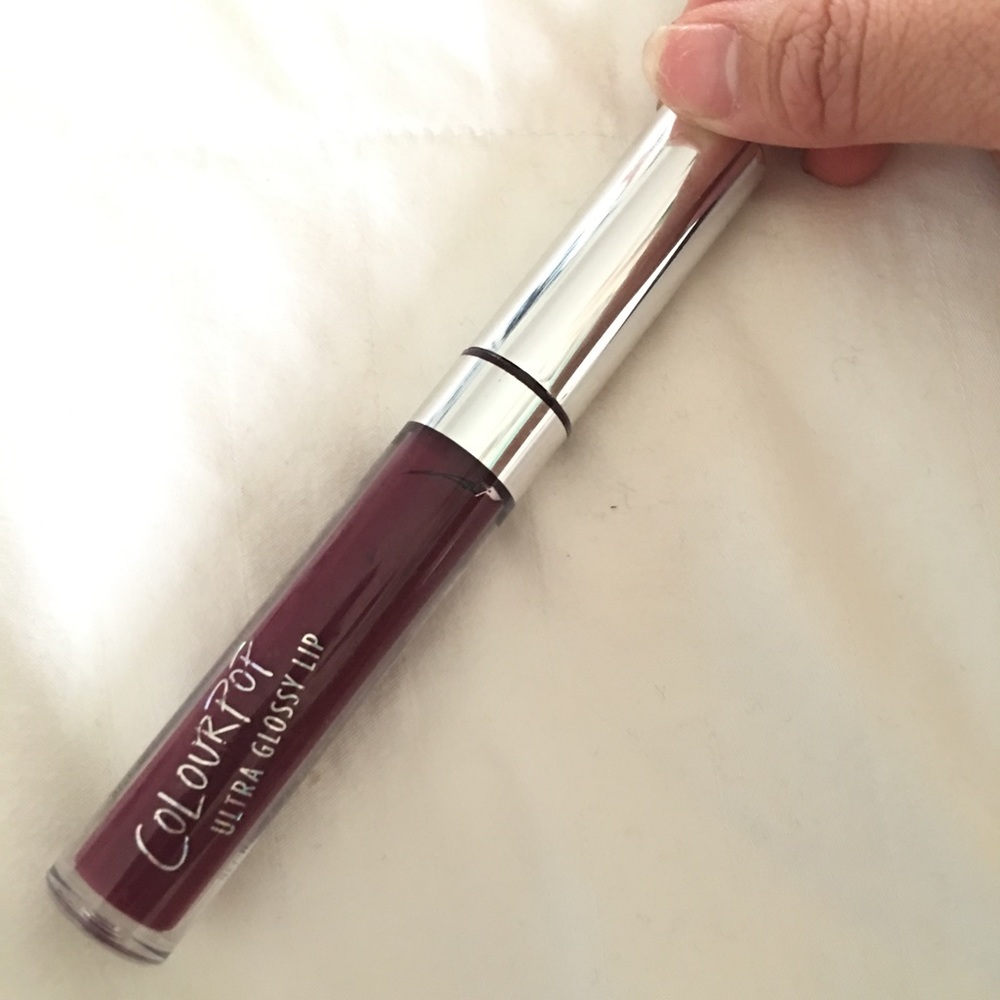 ✨COLOURPOP ULTRA GLOSSY LIP✨