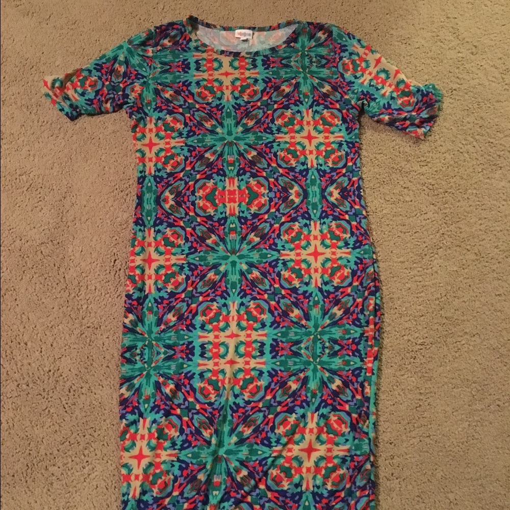 LuLaroe Julia 🚫sold🚫