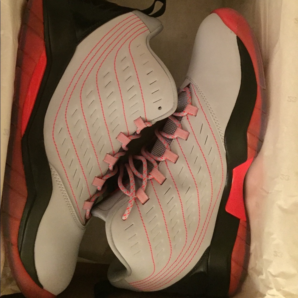 Jordan Velocity - Picture 2 of 5