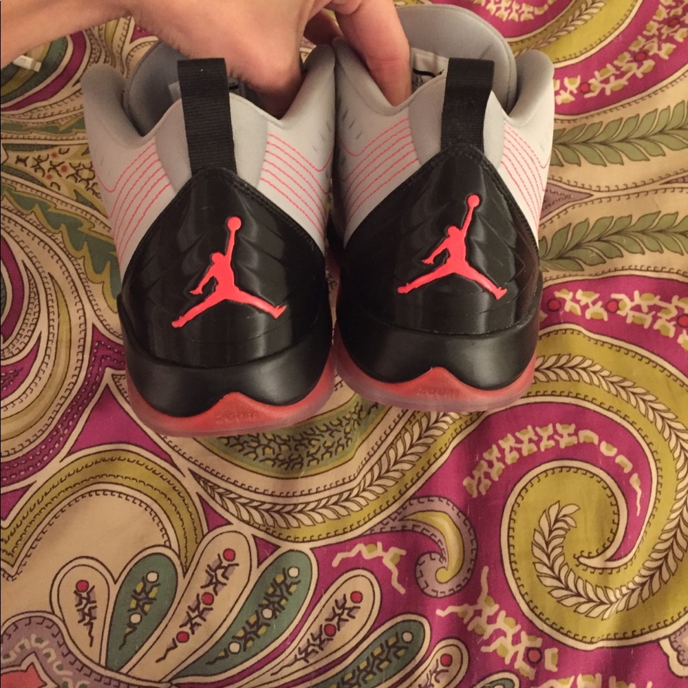 Jordan Velocity - Picture 4 of 5