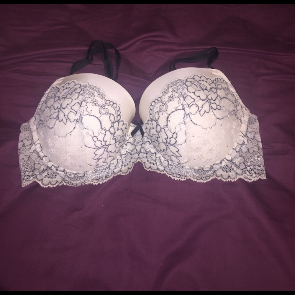 Victoria secret bra