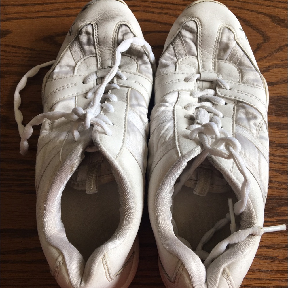 Varsity cheer shoes